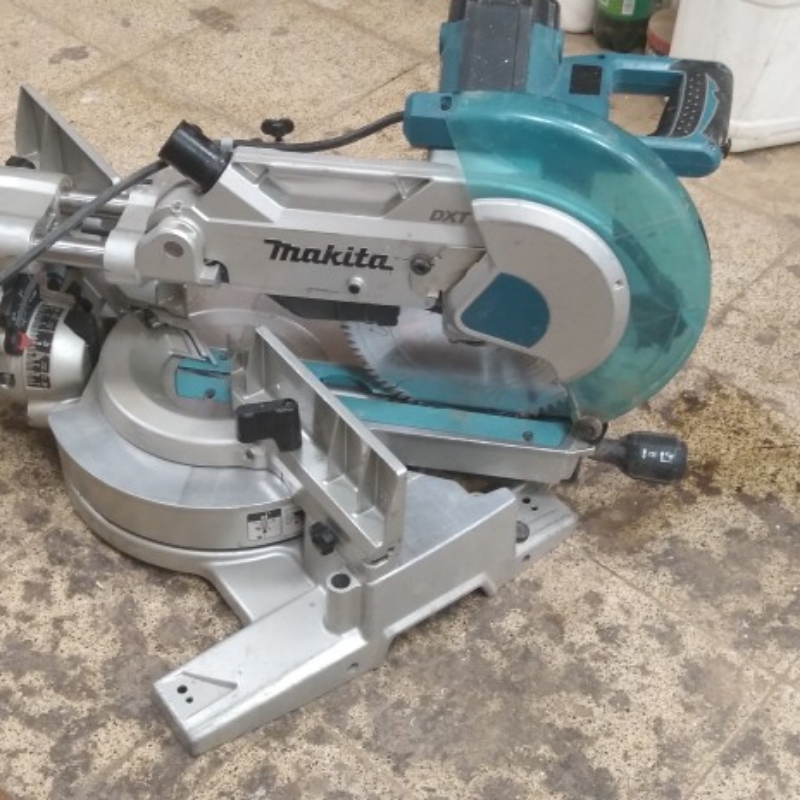 فارسی بر ماکیتا