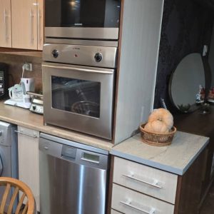 کابینت دست دوم بانضمام گاز رومیزی اخوان و سینک و شیرآلات